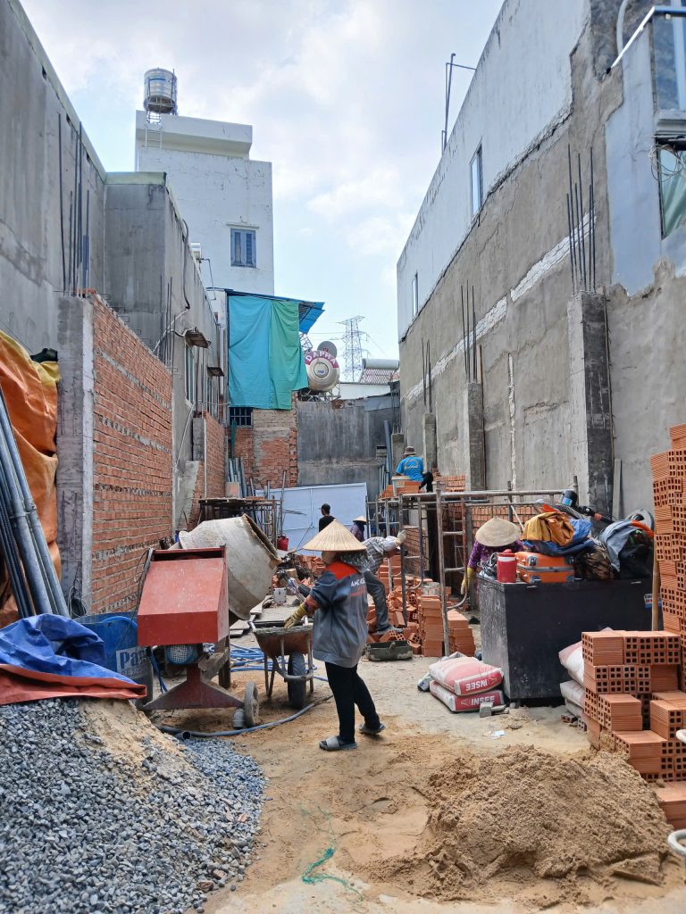 TT HOUSE – Nhà Phố Hiện Đại Trung Mỹ Tây | Mr. Công Thống